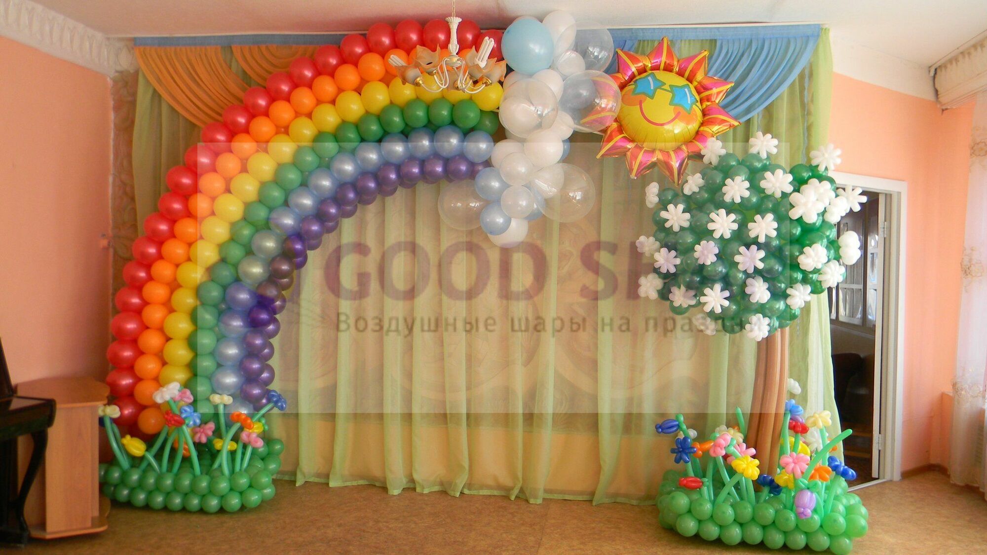 Оформление шарами выпускного в саду