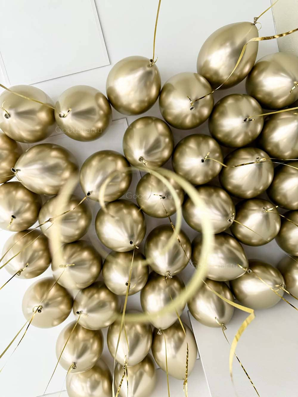 Шары под потолок «Золотой день» 30 шт.