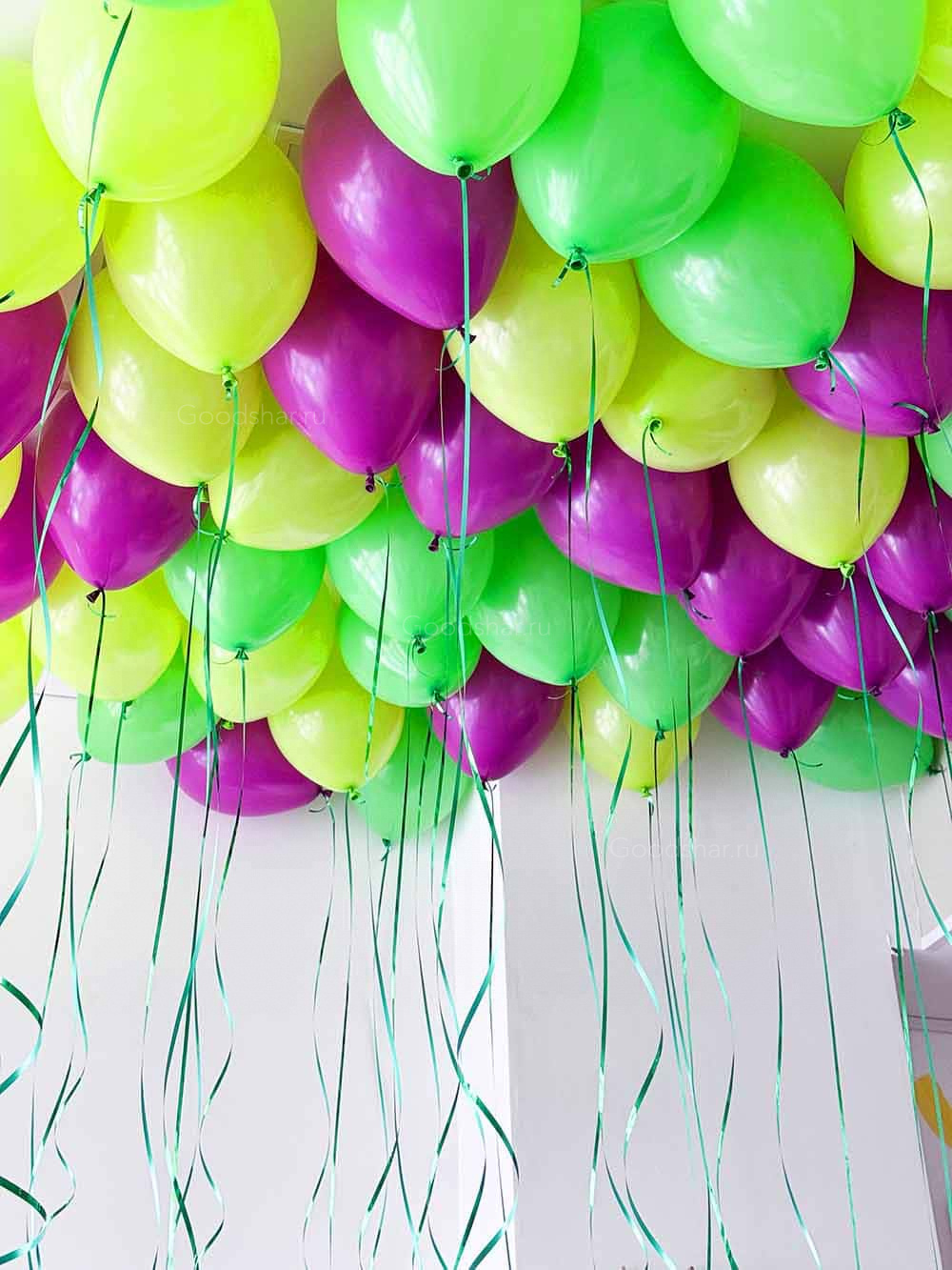 Набор воздушных шаров под потолок "Ежевика и лайм"