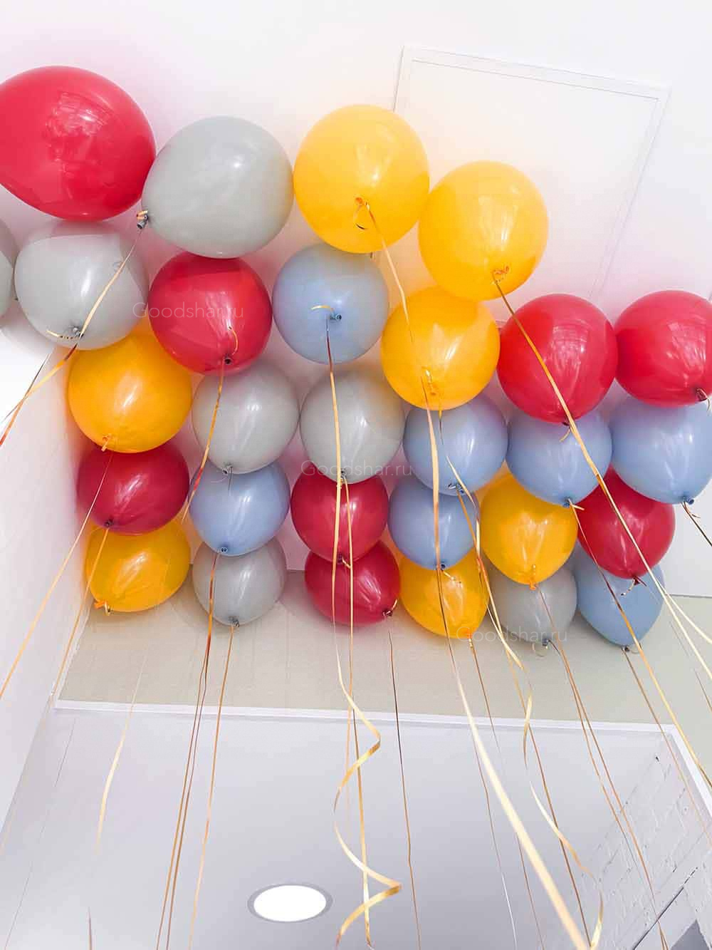 Набор воздушных шаров под потолок "Ретро яркий"