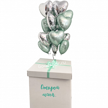 Коробка-сюрприз 14 фольгированных сердец Коробка-сюрприз 14 фольгированных сердец